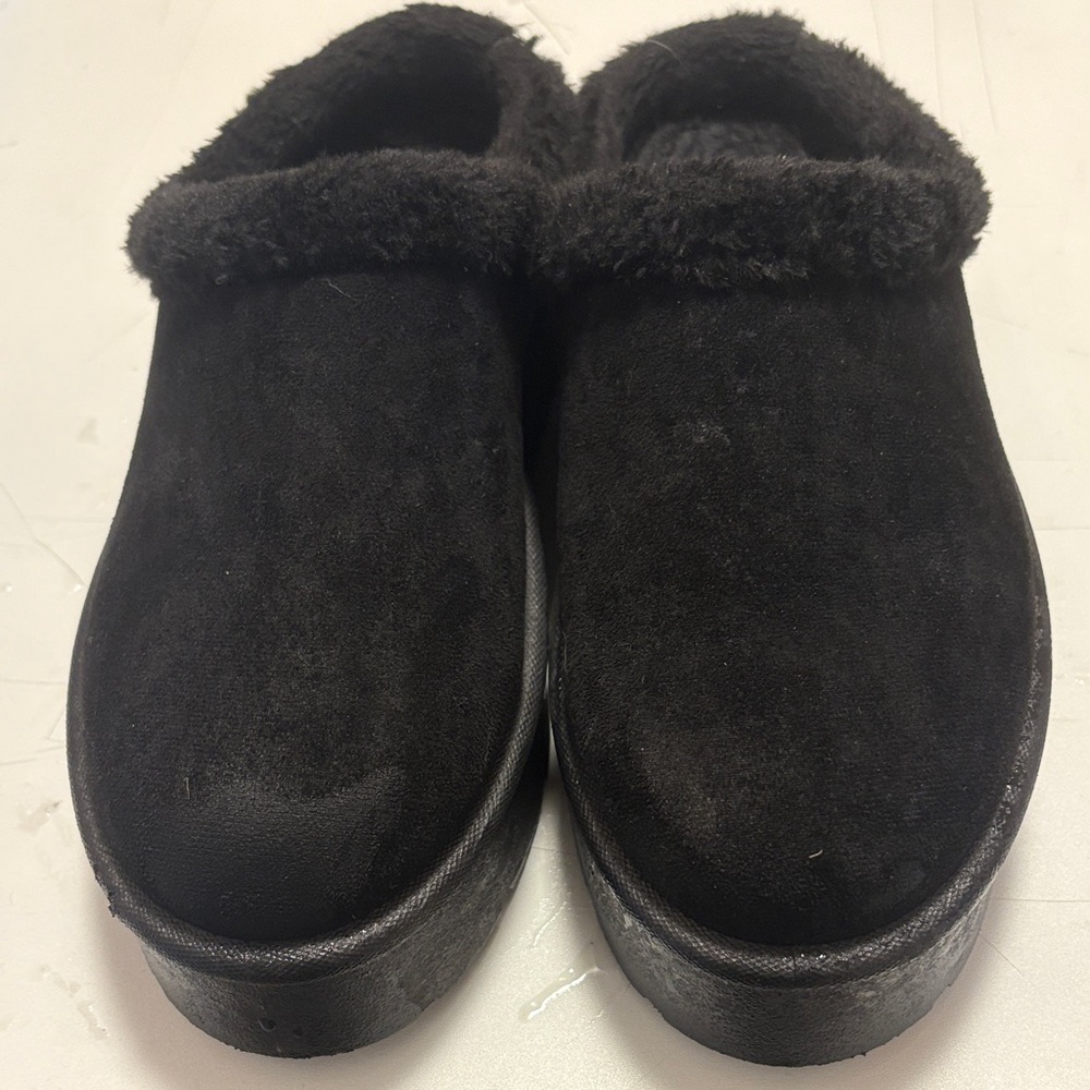 Extreme Women's Black Suede Mules Fur Trim 9